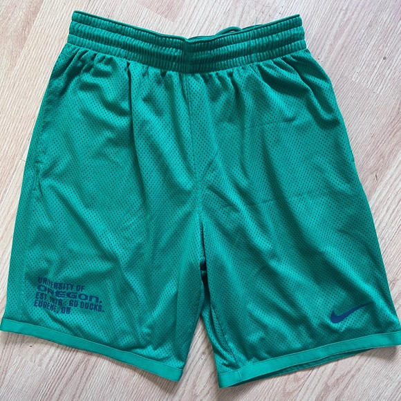 Nike Dri fit Oregon Athletic Shorts medium - Picture 1 of 3